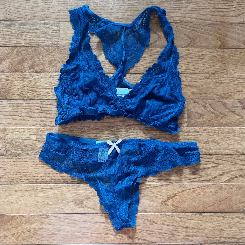Eberjey bra and panty set blue lace bralette size M S matching set undies sexy